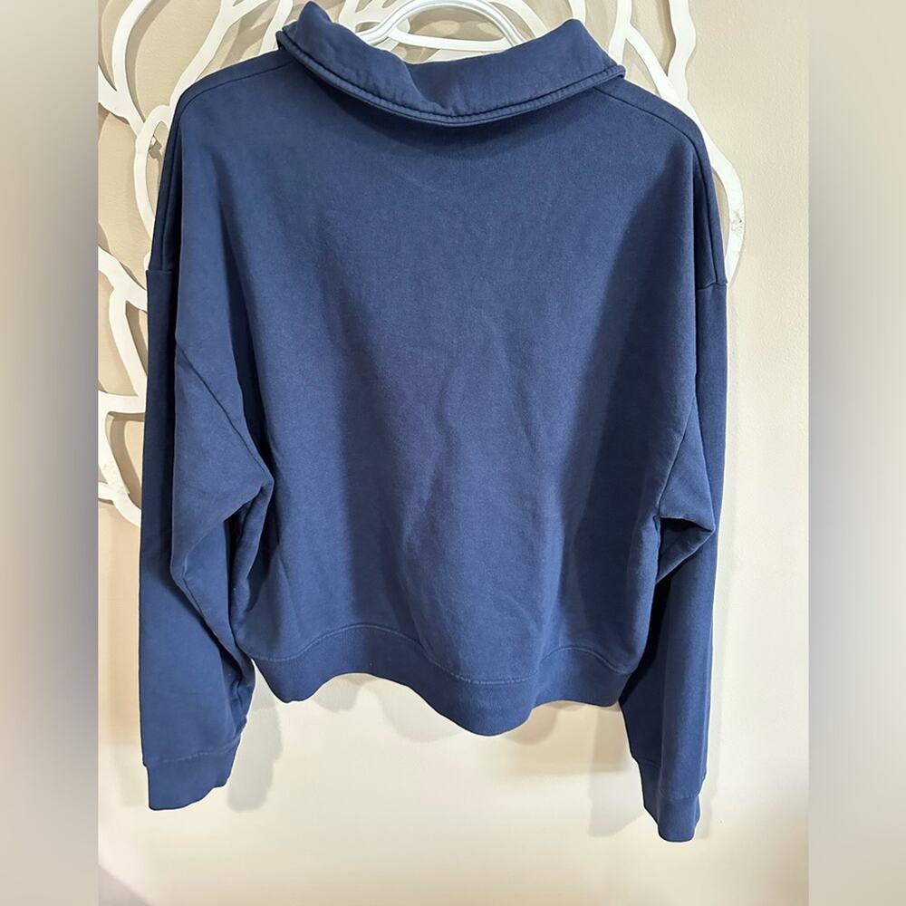 SPORTY & RICH Navy Rizzoli Polo - Picture 6 of 10
